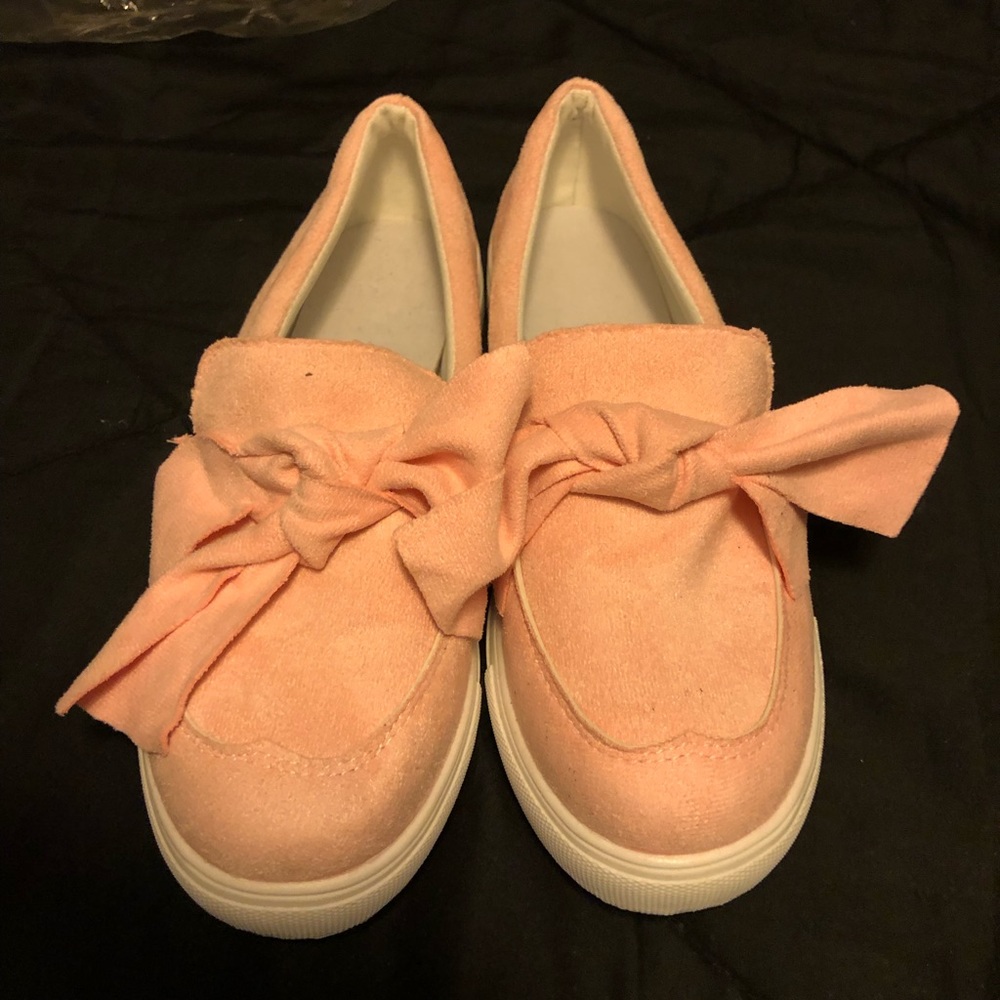 Shoes - Picture 2 of 3